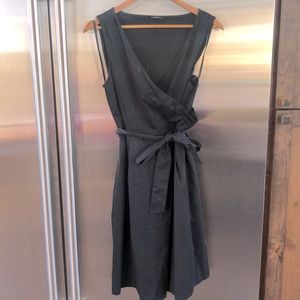 Elie Tahari black dress w black tie belt